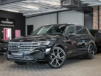 Gebraucht VW Touareg R-line 331 PS (243 kW) 2022 Schwarz SUV