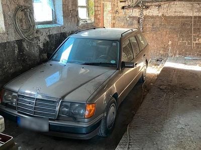 Gebraucht Mercedes 300 150 PS (110 kW) 1991 Braun Kombi