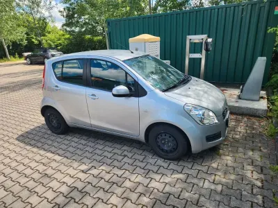 Gebraucht Suzuki Splash Basic 65 PS (47 kW) 2009 Silber Kleinwagen