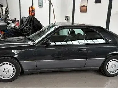 Gebraucht Mercedes 300 1992 Schwarz Coupé