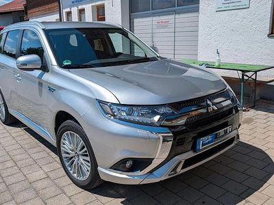 Mitsubishi Outlander P-HEV
