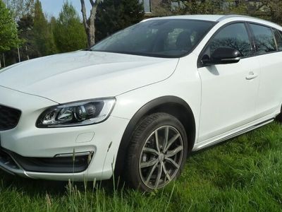 gebraucht Volvo V60 CC D4 Geartronic Momentum