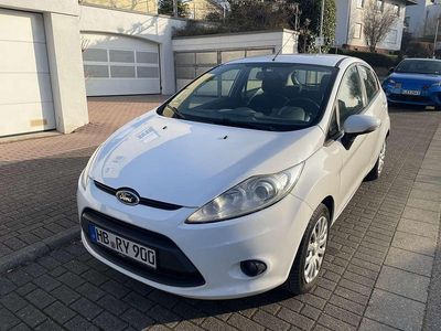 Gebraucht Ford Fiesta Trend 60 PS (44 kW) 2010 Weiß Limousine