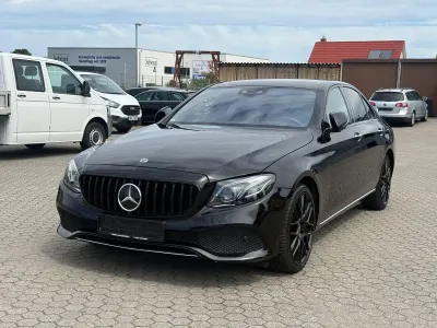 Gebraucht Mercedes E300 194 PS (142 kW) 2019 Schwarz Limousine
