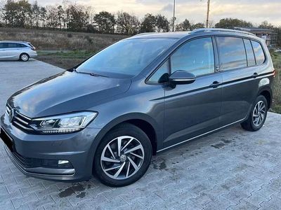Gebraucht VW Touran Sound 150 PS (110 kW) 2018 Silber Van / Kleinbus