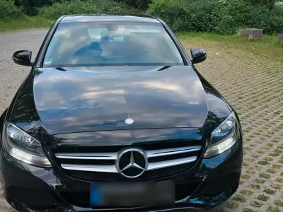 Gebraucht Mercedes C180 156 PS (114 kW) 2015 Schwarz Limousine