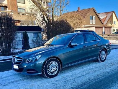 Grau Gebraucht 2015 Mercedes E200 Avantgarde Limousine | 12.500 € (Fairer Preis)