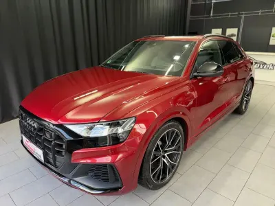 Gebraucht Audi SQ8 Sport 435 PS (319 kW) 2020 Rot SUV