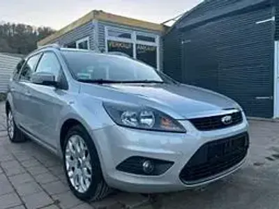 Usata Ford Focus Sport 116 CV (85 kW) 2010 Argento Berlina