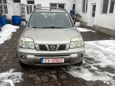 Gebraucht Nissan X-Trail Comfort 136 PS (100 kW) 2005 Silber SUV