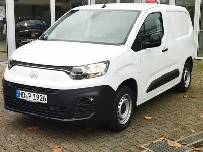 Gebraucht Fiat Doblò 110 PS (80 kW) 2022 Weiß Van / Kleinbus