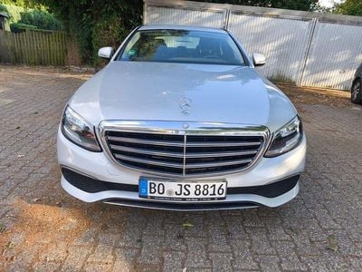 Mercedes E200