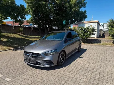 Używany Mercedes B250 AMG line 224 KM (164 kW) 2019 Szary Minivan