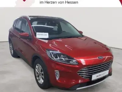 Gebraucht Ford Kuga Titanium 120 PS (88 kW) 2022 Rot SUV