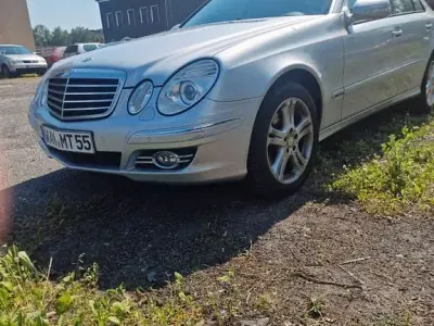 Gebraucht Mercedes E350 Avantgarde 272 PS (200 kW) 2007 Schwarz Limousine