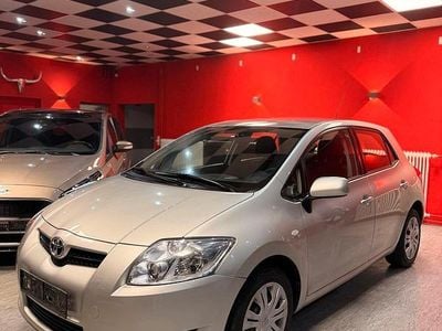 Silber Gebraucht 2007 Toyota Auris Limousine | 6.990 € (Fairer Preis)
