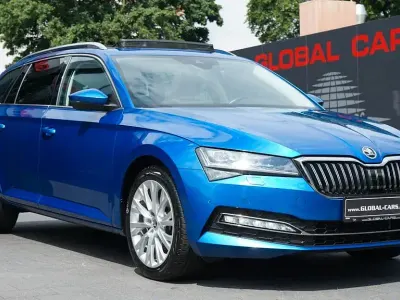 Gebraucht Skoda Superb Style 200 PS (147 kW) 2023 Blau Kombi