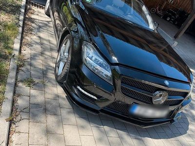 Second-hand Mercedes CLS500 408 CP (300 kW) 2011 Negru Berlinǎ
