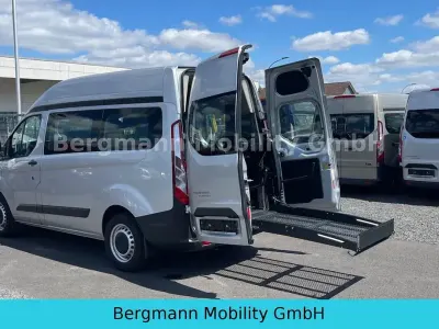 Gebraucht Ford Transit 131 PS (96 kW) 2023 Silber Van
