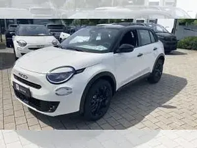 Neu Fiat 600 101 PS (74 kW) 2026 Weiß (gelato weiß) SUV
