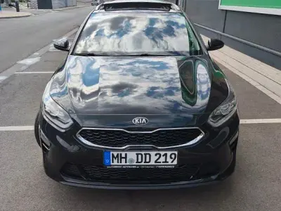 Gebraucht Kia Ceed Platinum 136 PS (100 kW) 2020 Schwarz Kleinwagen