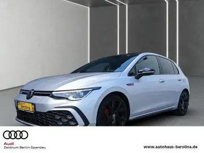 Gebraucht VW Golf VIII GTI 245 PS (180 kW) 2023 Silber Limousine