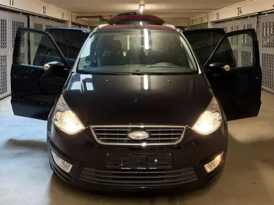 Gebraucht Ford Galaxy Trend 145 PS (106 kW) 2011 Schwarz Van / Kleinbus