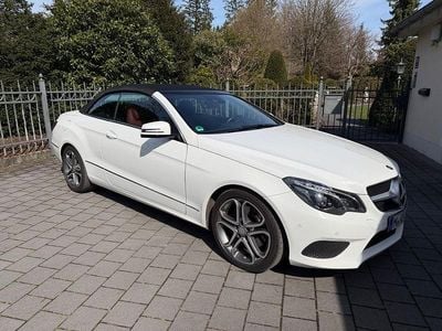 Gebraucht Mercedes E200 184 PS (135 kW) 2015 Weiß Cabrio