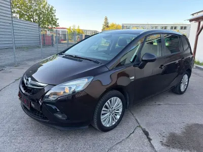 Gebraucht Opel Zafira Tourer Active 131 PS (96 kW) 2013 Mahogany brown (p2/so) Van / Kleinbus