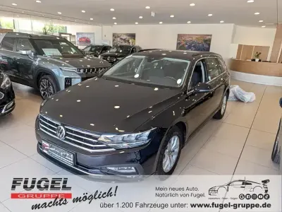 Gebraucht VW Passat Business 150 PS (110 kW) 2022 Deep black perleffekt Kombi