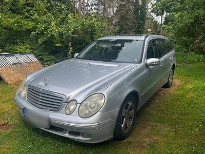 Mercedes E280
