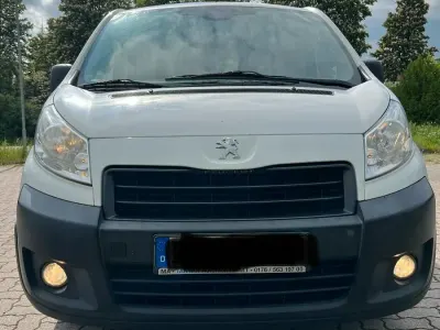 Gebraucht Peugeot Expert 128 PS (94 kW) 2015 Weiß Van