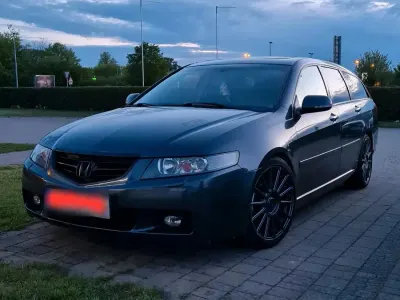 Gebraucht Honda Accord 190 PS (139 kW) 2003 Grau Kombi