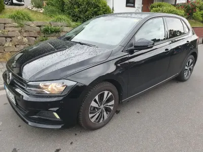 Gebraucht VW Polo Comfortline 95 PS (69 kW) 2019 Schwarz Kleinwagen
