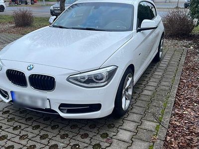 Weiß Gebraucht 2014 BMW 116 Sport Line Kleinwagen | 8.000 € (Fairer Preis)