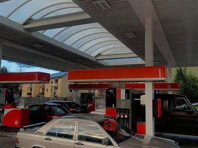 Gebraucht Mercedes 190 118 PS (86 kW) 1989 Silber Limousine