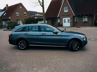 Gebraucht Mercedes C220 Exclusive 170 PS (125 kW) 2016 Grau Limousine