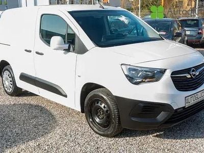 Usata Opel Combo Edition 102 CV (75 kW) 2020 Bianco Monovolume