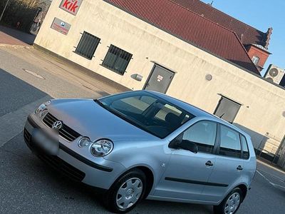 Gebraucht VW Polo 60 PS (44 kW) 2004 Grau Kleinwagen