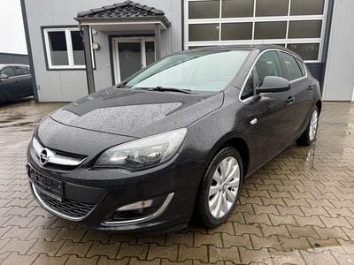 Gebraucht Opel Astra Exklusiv 140 PS (102 kW) 2015 Schwarz Limousine