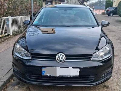 Schwarz Gebraucht 2015 VW Golf VII Edition Kombi | 10.000 € (Fairer Preis)