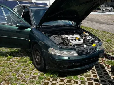 Gebraucht Opel Vectra Edition 170 PS (125 kW) 2000 Grün Limousine