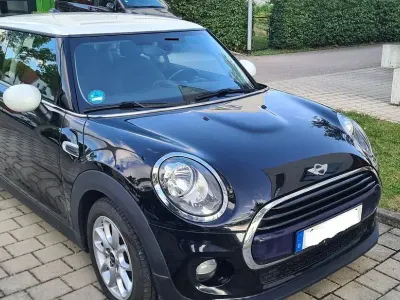 Gebraucht Mini Cooper Pepper 136 PS (100 kW) 2016 Schwarz Kleinwagen