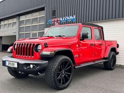 Second-hand Jeep Gladiator Overland 250 CP (183 kW) 2023 Roșu Pickup