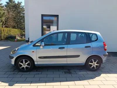Usata Honda Jazz LS 83 CV (61 kW) 2003 Blu Utilitaria