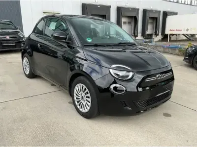 Gebraucht Fiat 500e Action 69 kW (95 PS) 2023 Schwarz Kleinwagen
