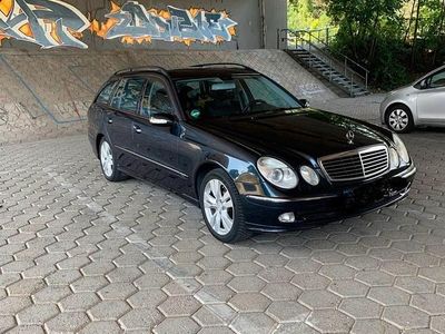 Mercedes E320