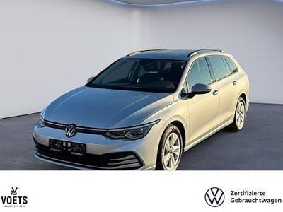 Gebraucht VW Golf VIII Life 131 PS (96 kW) 2023 Reflexsilber metallic Kombi