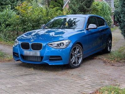 Usata BMW M135 320 CV (235 kW) 2014 Blu Utilitaria