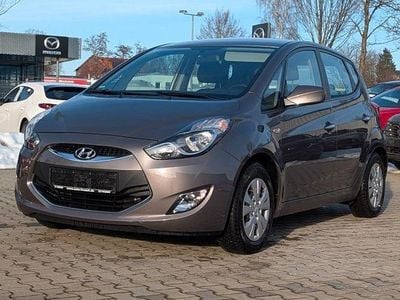 Gebraucht Hyundai ix20 90 PS (66 kW) 2013 Braun Kleinwagen